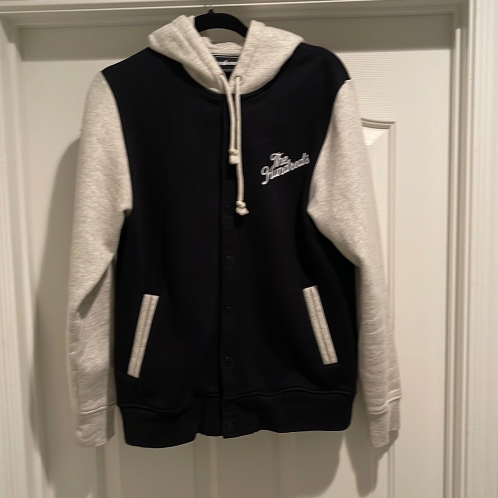 THE HUNDREDS NEW HOODIE HEAVYWEIGHT SIZE MENS SMALL BLACK WITH GRAY ACCENTS
